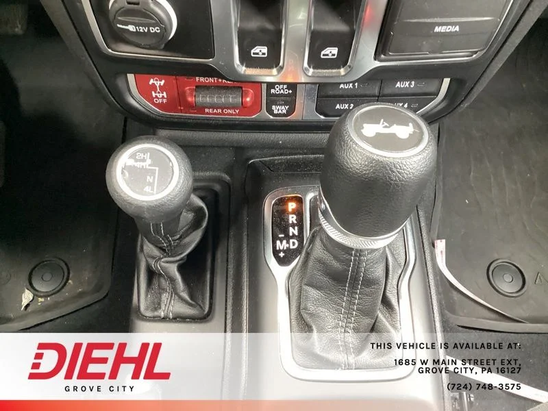 Used 2024 Gray Jeep Rubicon image 21