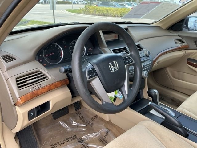 Used 2008  Honda EX image 18