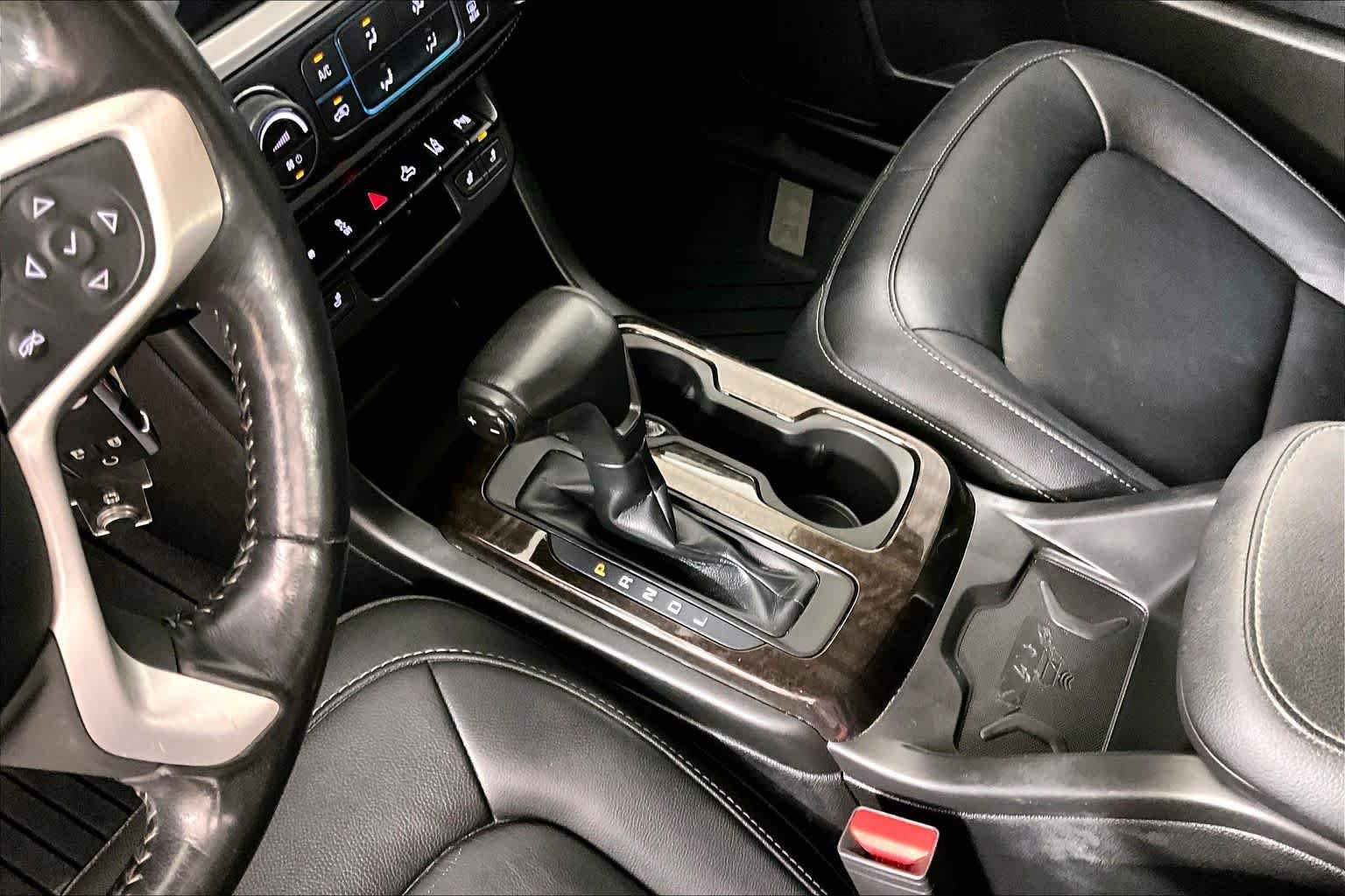 Used 2019 Quicksilver Metallic GMC 2WD SLT image 16