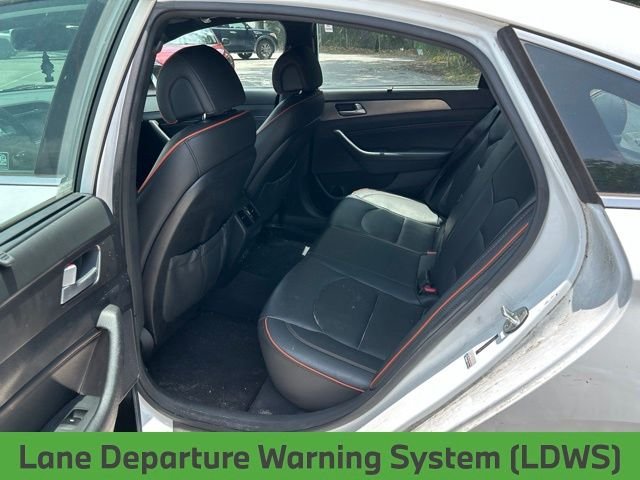 Used 2015 White Hyundai Sport 2.0T image 19
