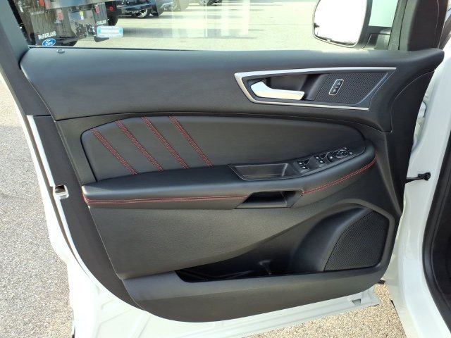 2024 Ford Edge ST-Line - Photo 16