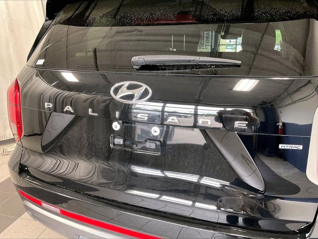 Used 2024 Black Hyundai SEL image 29