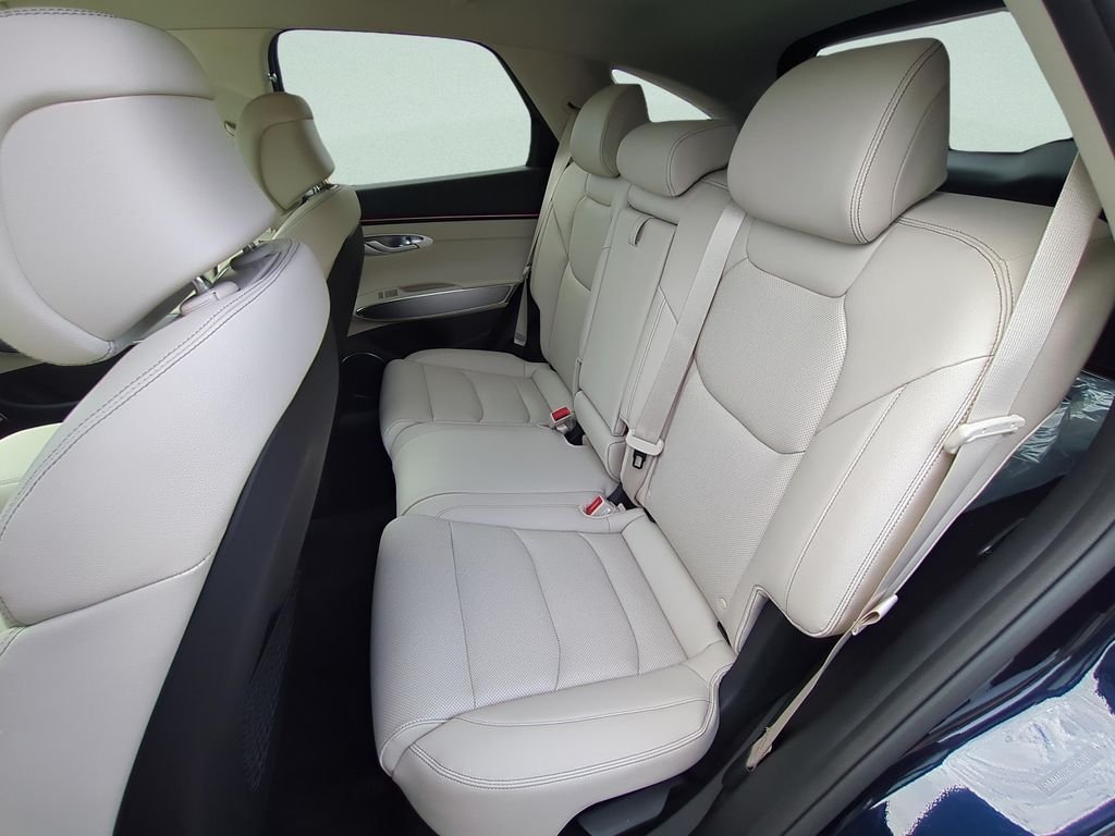 New 2026 Blue Genesis 2.5T SELECT image 10