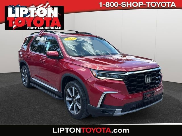 2023 Honda Pilot Touring AWD's photo