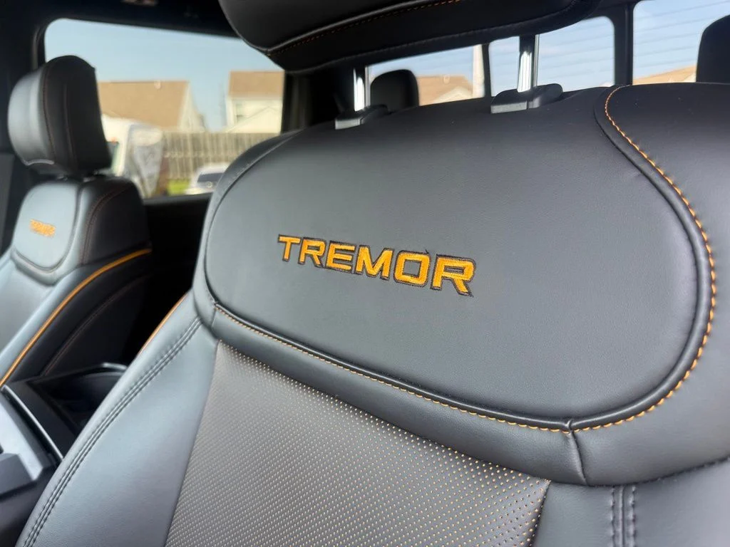 New 2026 Carbonized Gray Metallic Ford Tremor® image 17