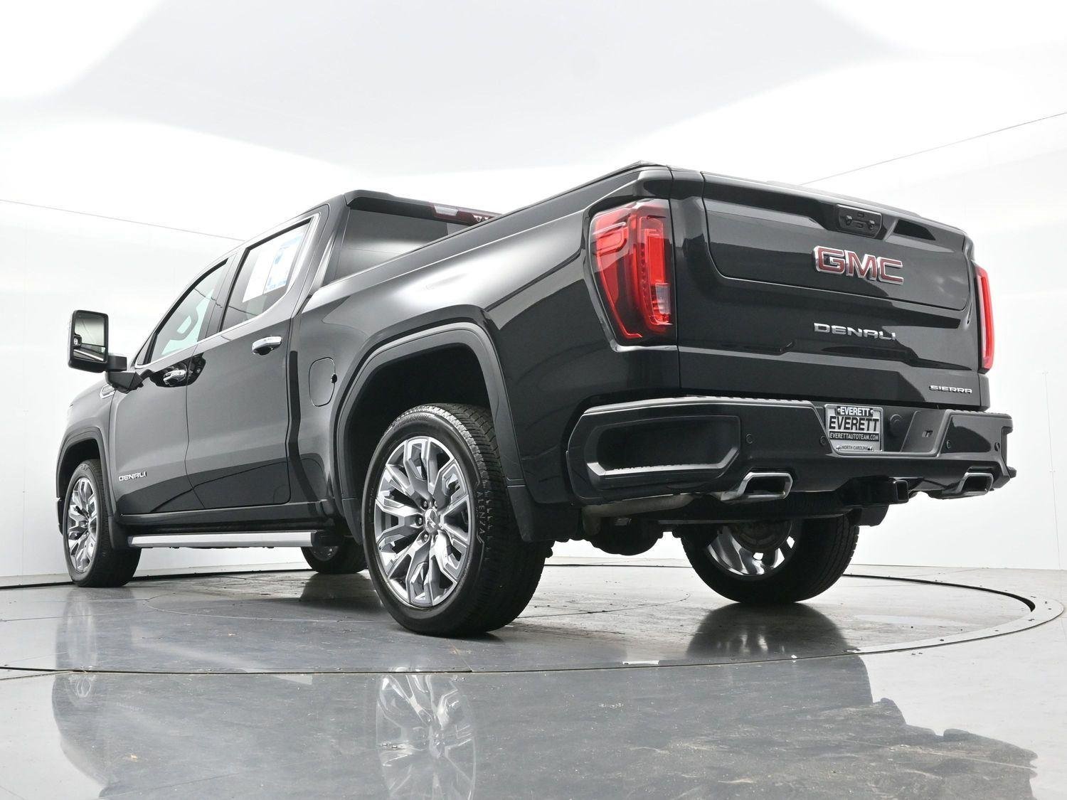 Used 2025 Onyx Black GMC Denali image 51