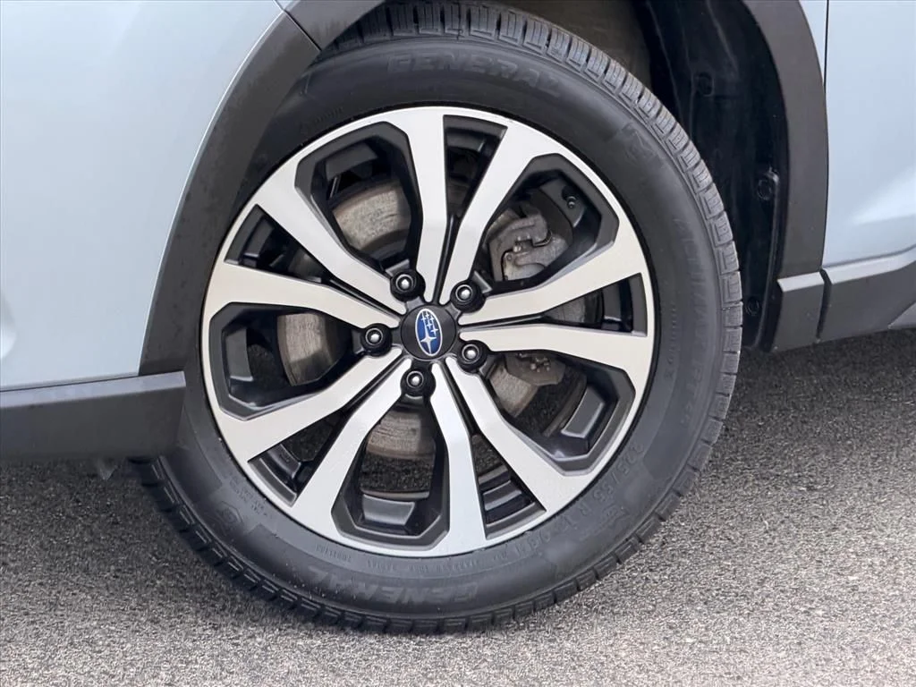 Used 2024 Silver Subaru Limited image 31