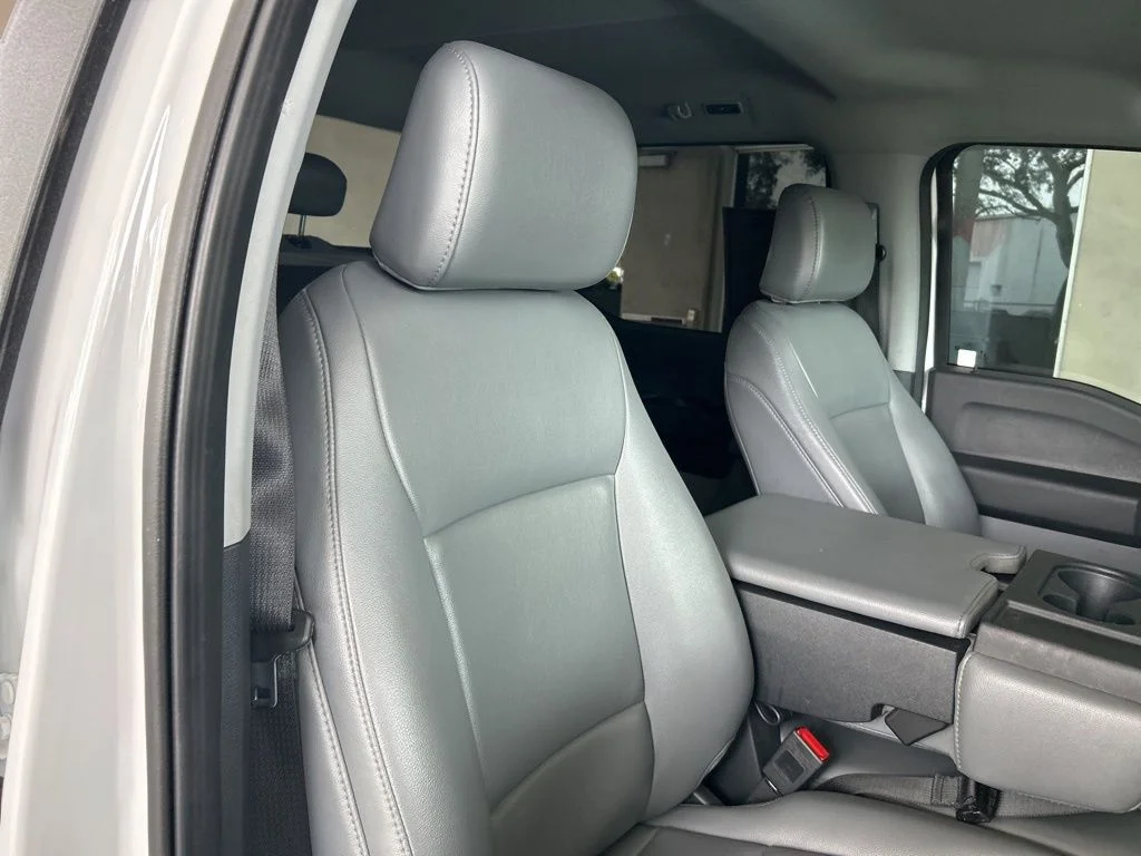 Used 2025 White Ford XL image 24