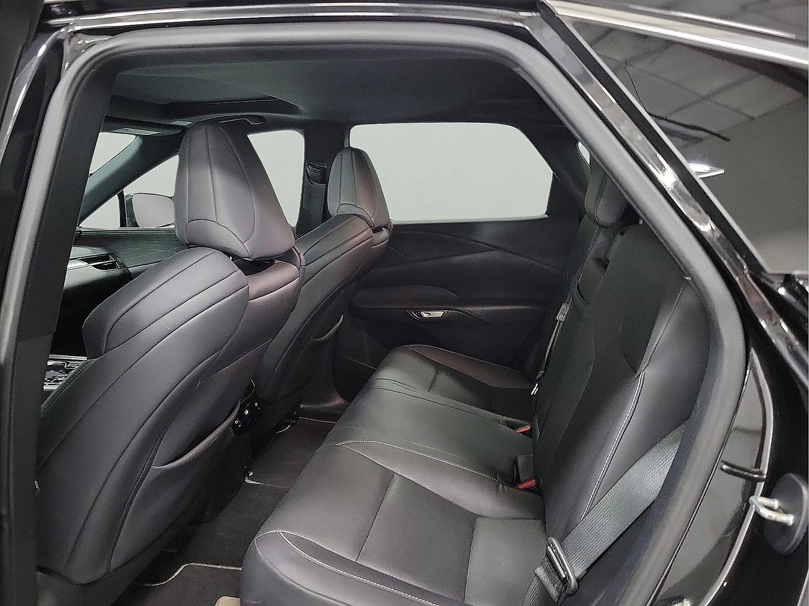 Used 2023 Black Lexus RX 350 F SPORT Handling image 8
