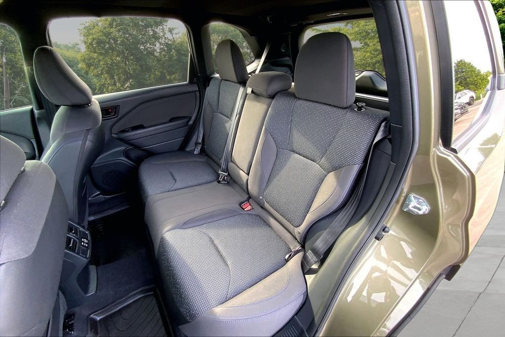 Used 2025 Green Subaru Premium image 21