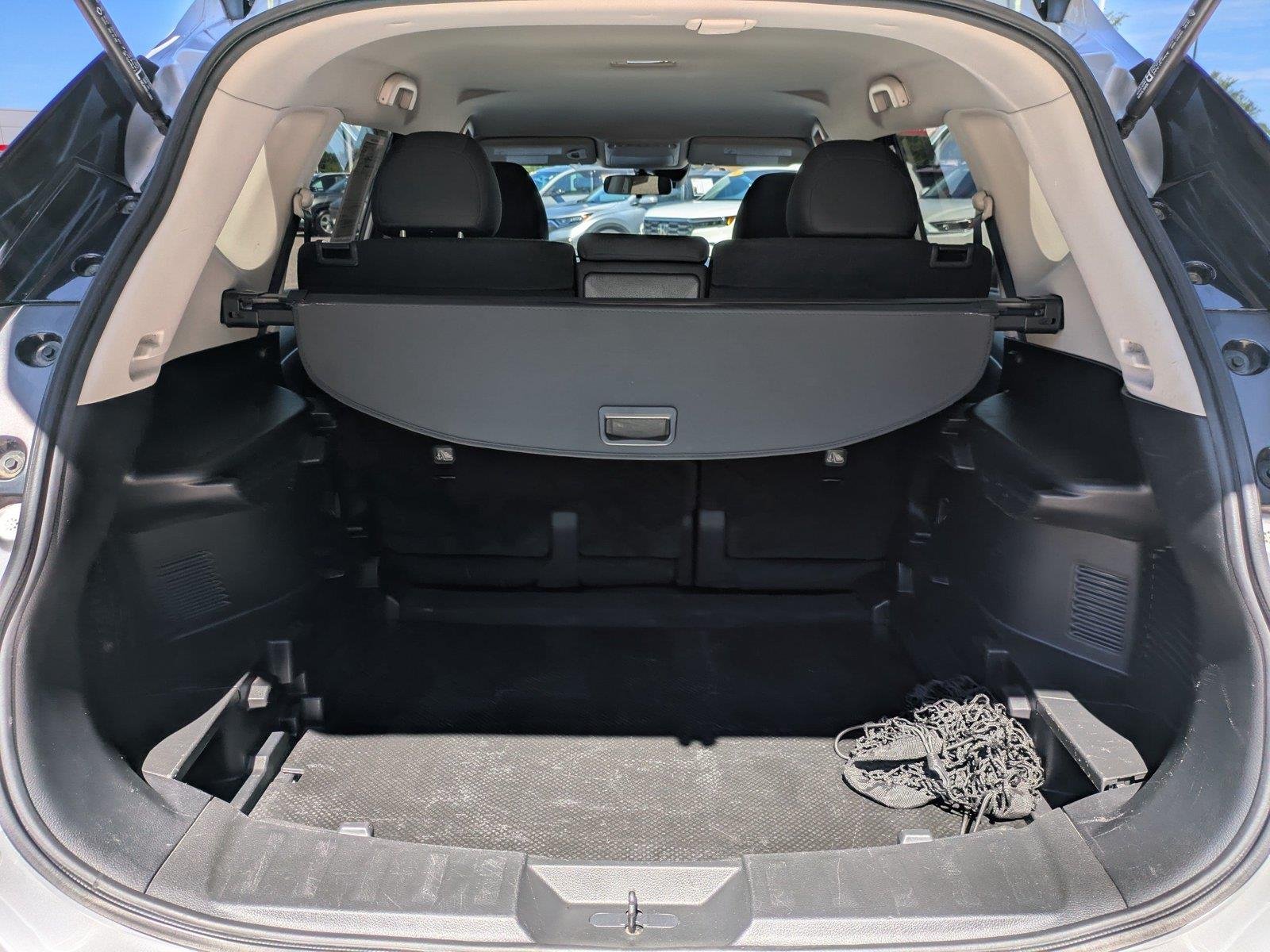Used 2020 Brilliant Silver Metallic Nissan S image 13
