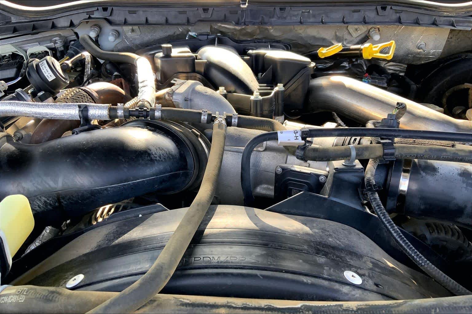 Used 2019 Oxford White Ford LARIAT image 33