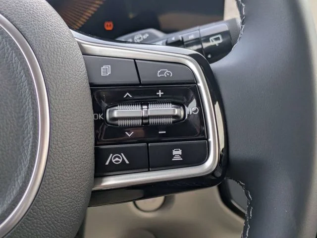 2025 Kia Sorento S - Photo 29