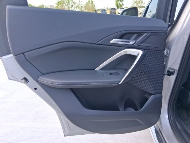 Used 2024 Silver BMW xDrive28i image 15