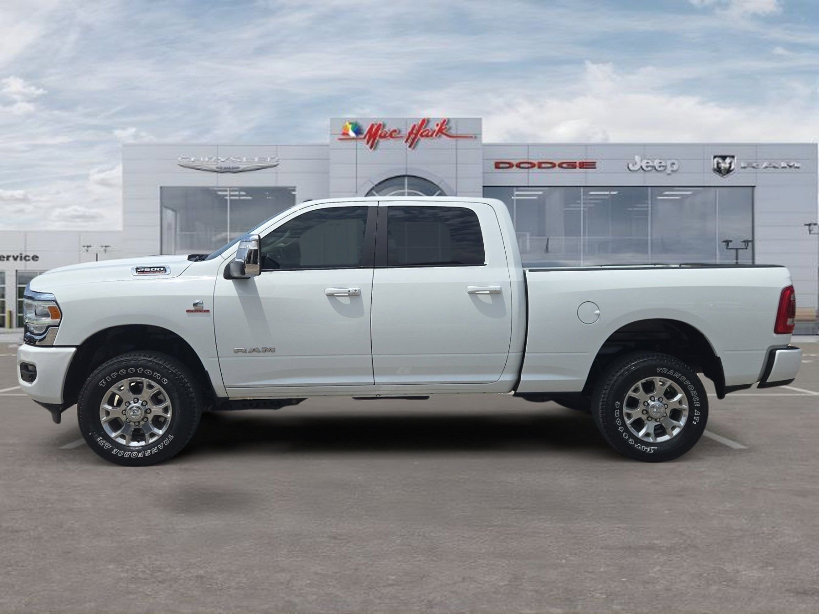 Used 2024 White Ram Laramie image 2