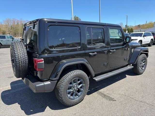New 2026 Black Clear-Coat Exterior Paint Jeep 85th Anniversary Edition image 3