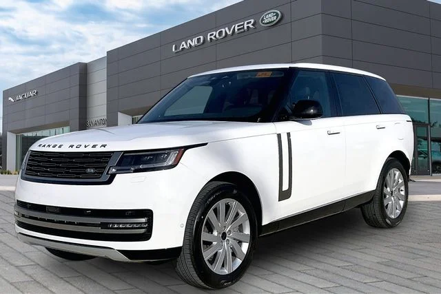 2026 Land Rover Range Rover Plug-In Hybrid SE