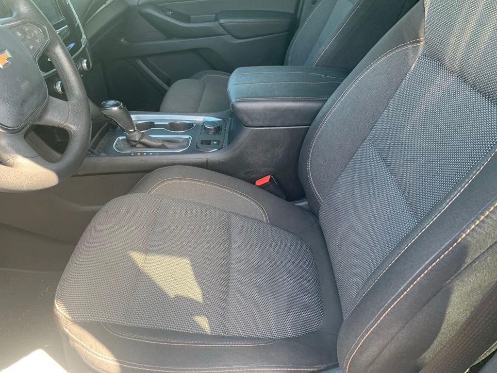 Used 2019 Gray Chevrolet LS image 3