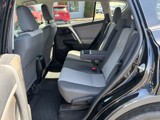Used 2015 Black Toyota LE image 24