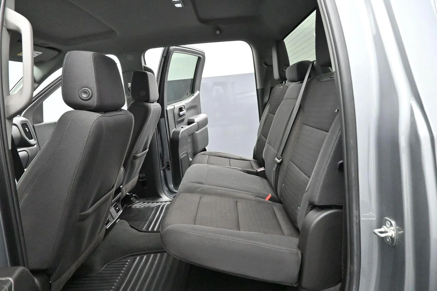 Used 2025 Sterling Gray Metallic Chevrolet Custom image 26