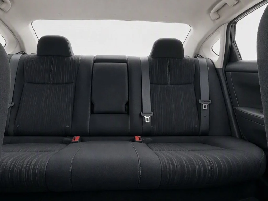 Used 2018  Nissan SV image 18