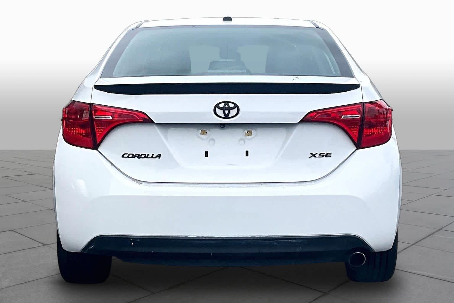 Used 2017 Super White Toyota XSE image 4
