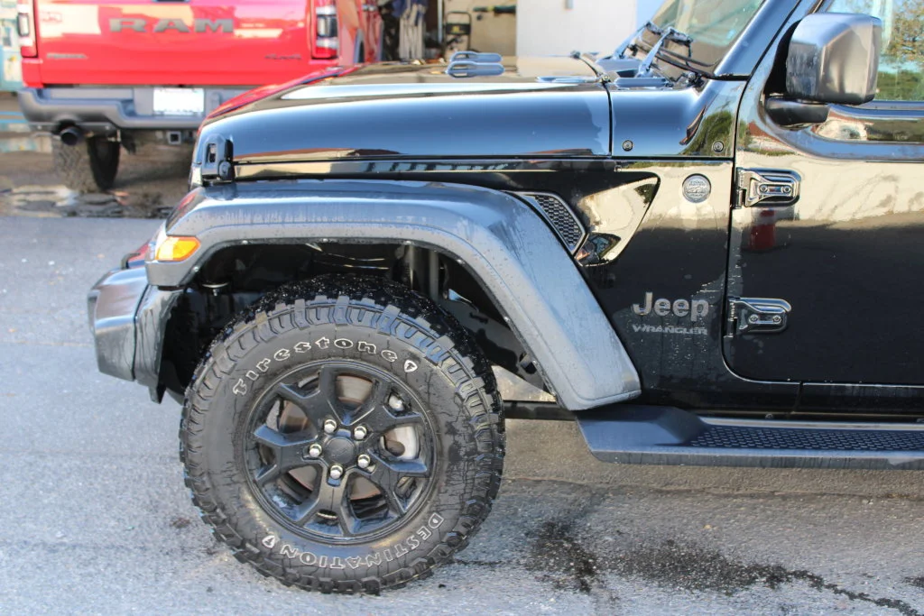 Used 2022 Black Jeep Sport S image 7