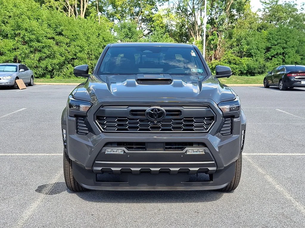 2026 Toyota Tacoma TRD Sport - Photo 2
