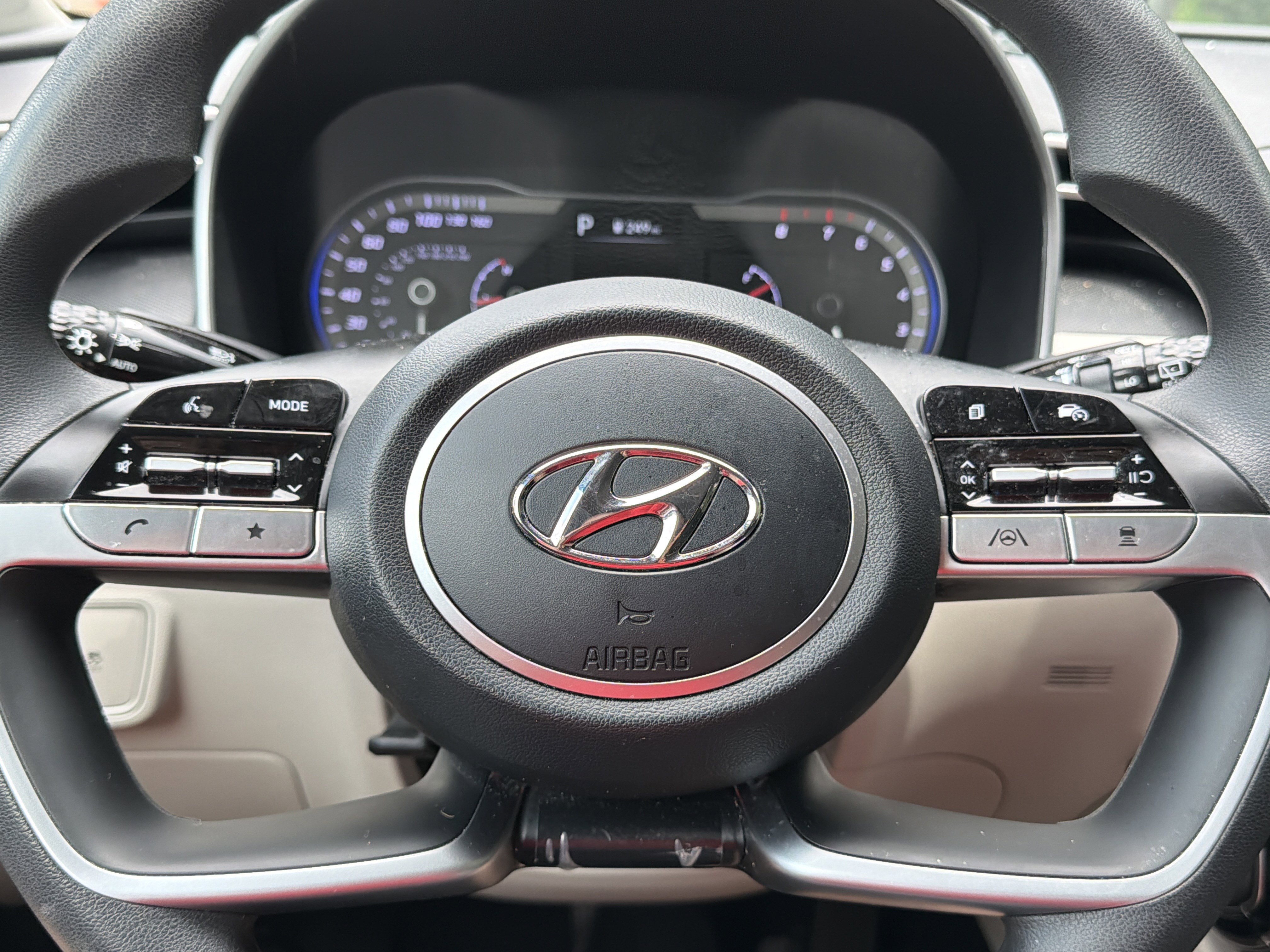 Used 2024 Dark Gray Metallic Hyundai SEL image 10