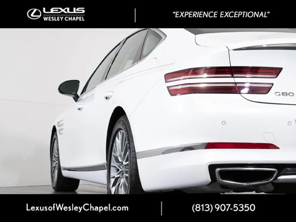 Used 2024 White Genesis 2.5T image 4