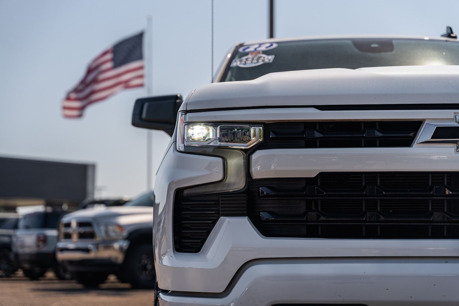 Used 2022 White Chevrolet RST image 9