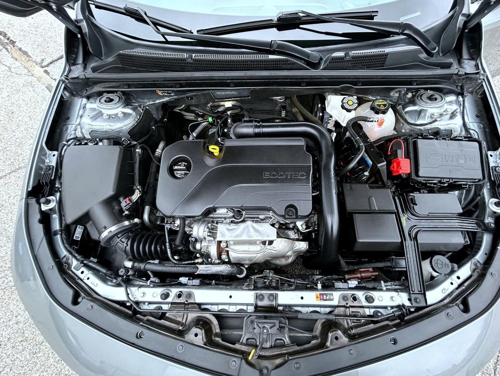 Used 2024 Gray Chevrolet RS image 24