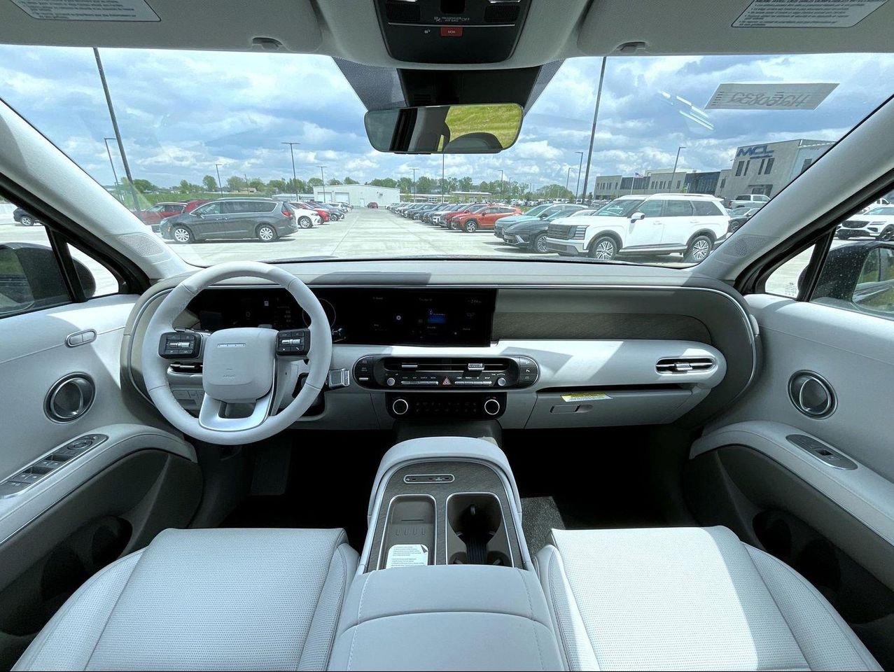 New 2026 Black Hyundai SEL Premium image 15