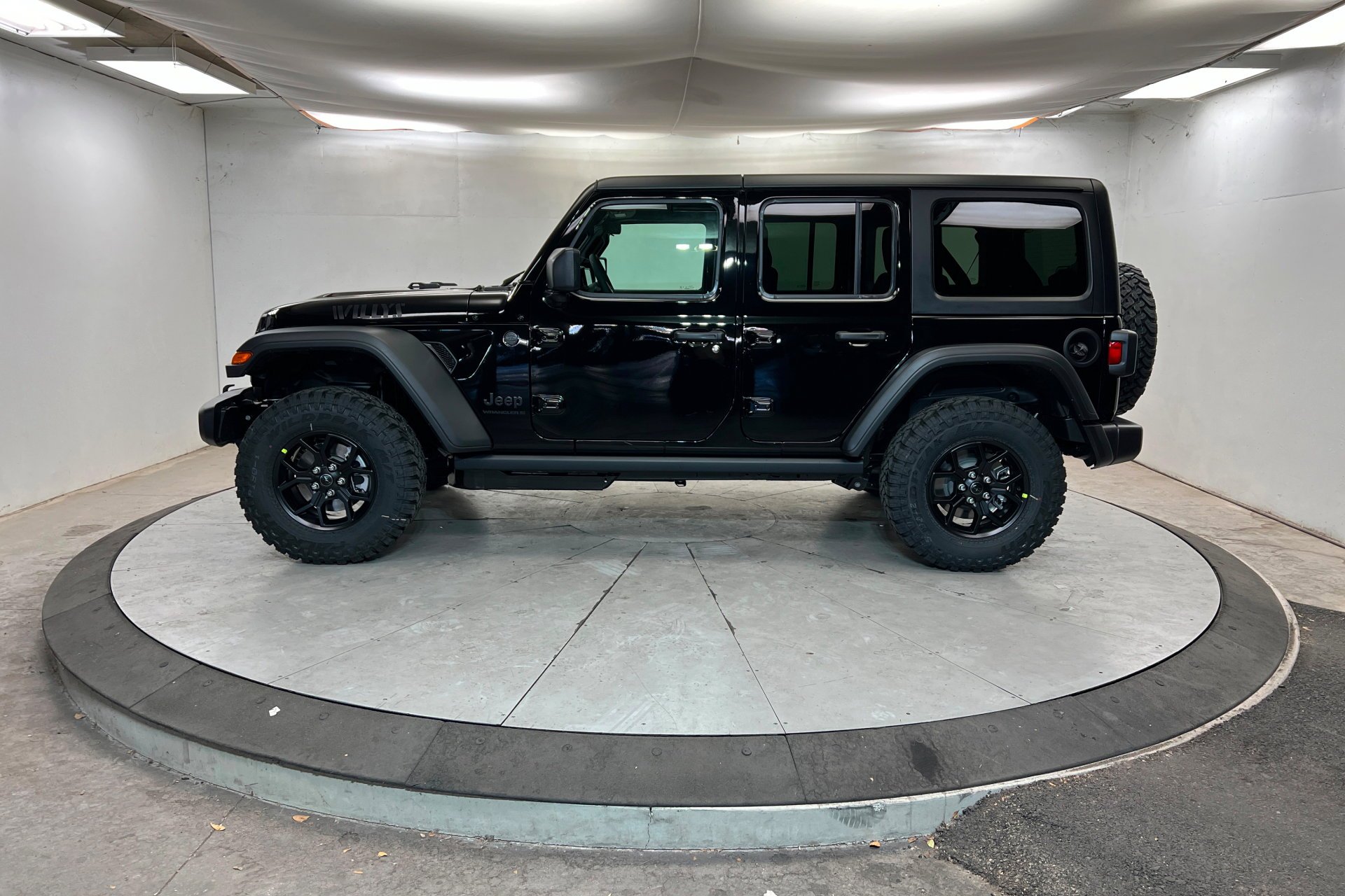 New 2026 Black Clear-Coat Exterior Paint Jeep Willys image 2