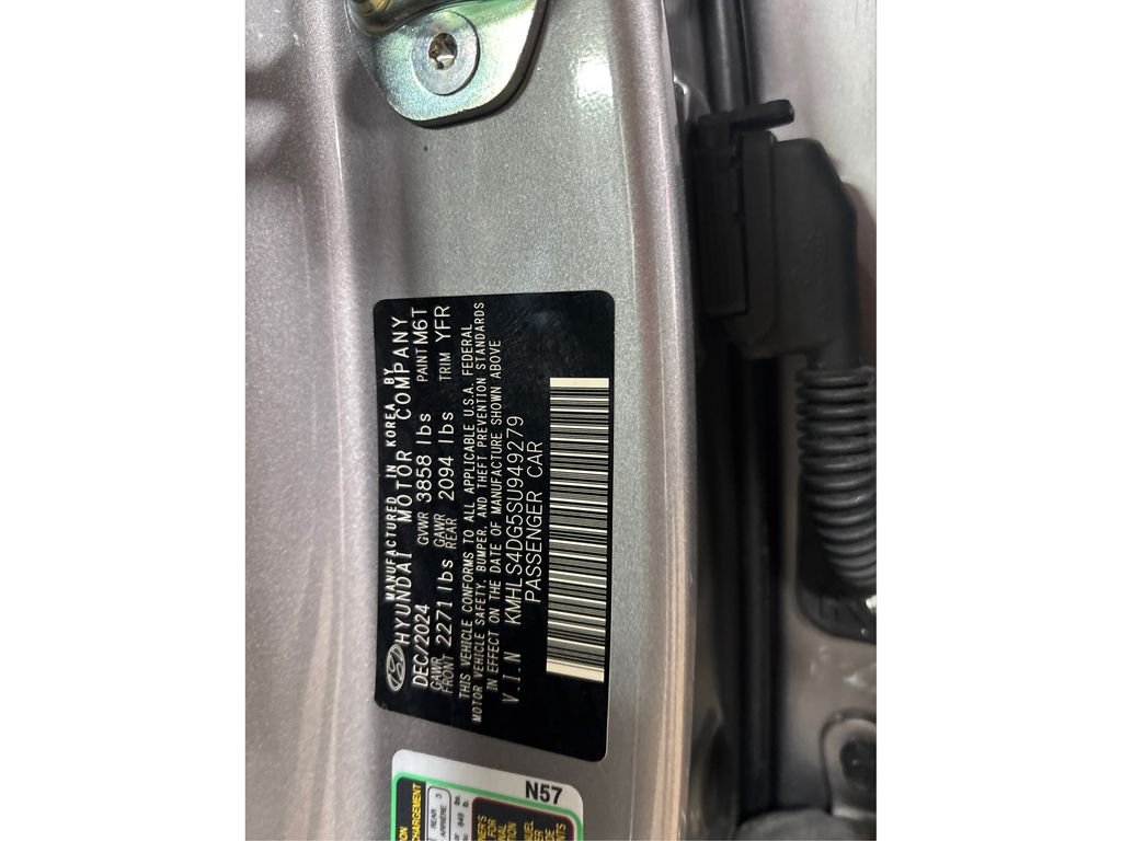 2025 Hyundai Elantra SEL - Photo 15