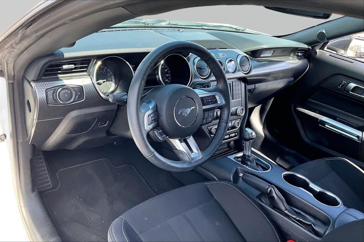 Used 2020 Oxford White Ford EcoBoost image 14