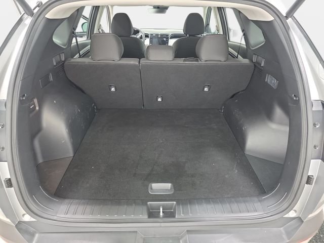 Used 2023 Silver Hyundai SEL image 34