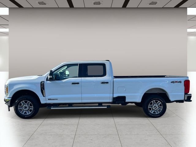 Used 2025 White Ford XLT image 8