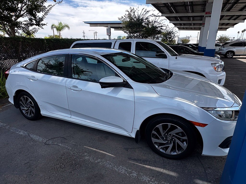 Used 2016 White Orchid Pearl Honda EX image 16