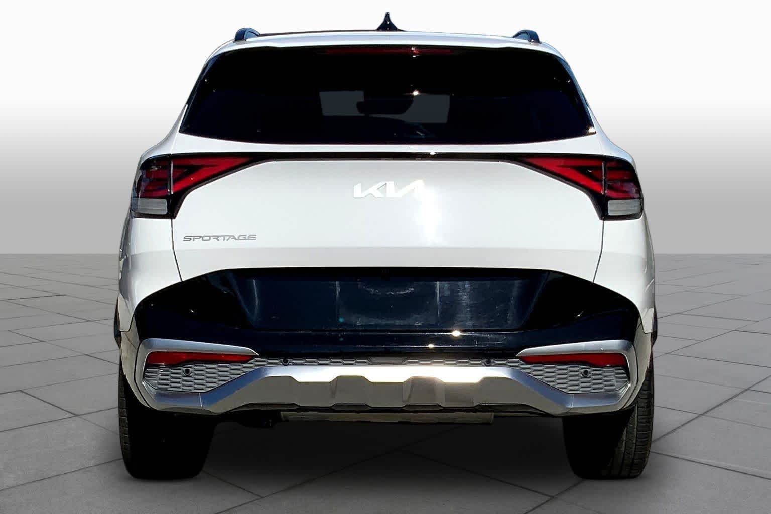 Used 2023 Glacial White Pearl Kia SX-Prestige image 6