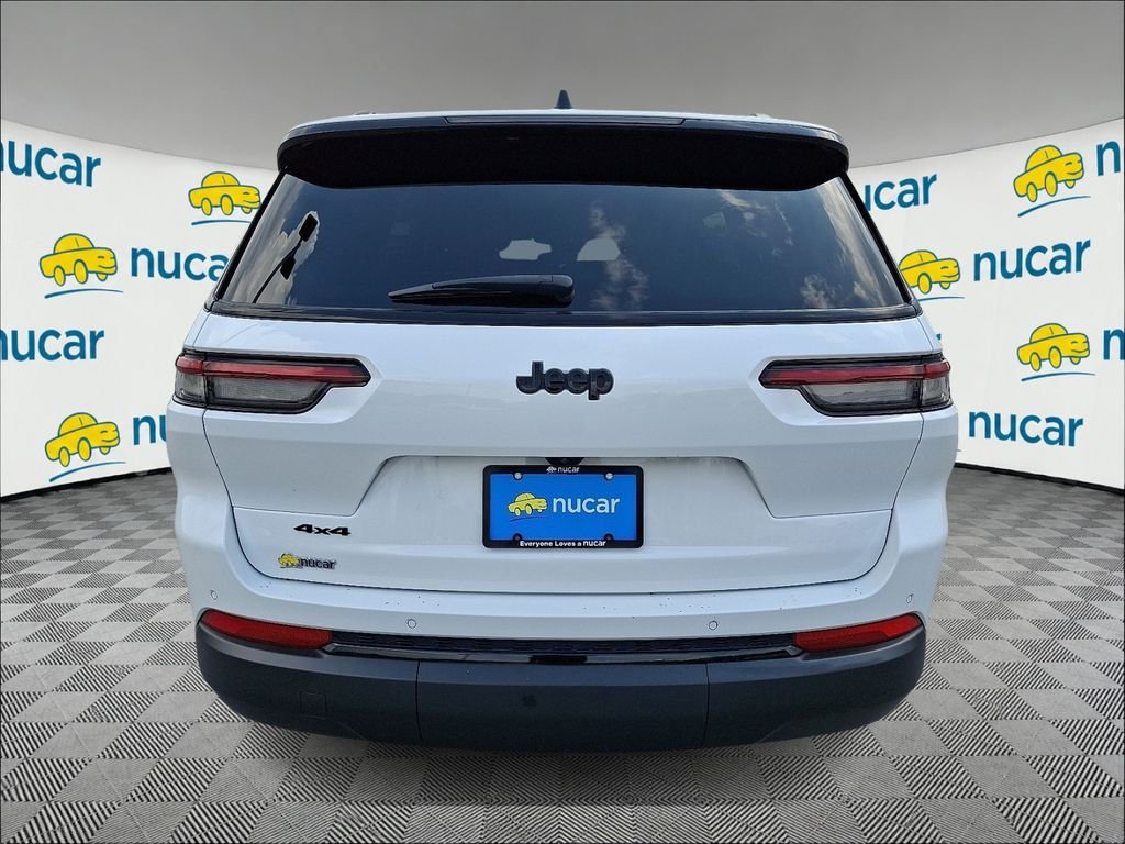 Used 2023 White Jeep Altitude image 6