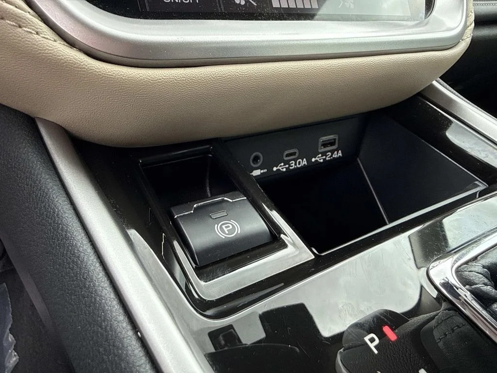 Used 2023 White Subaru Limited image 36