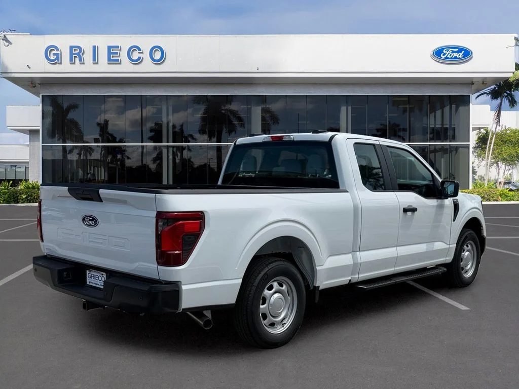 New 2026 Oxford White Ford XL image 7
