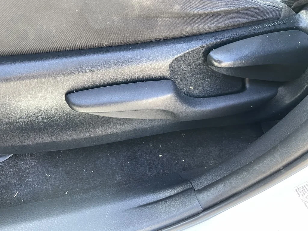 Used 2017 Super White Toyota XLE image 17