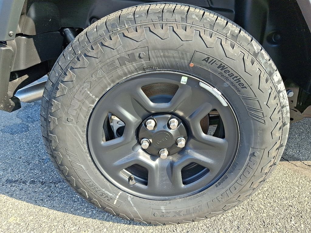 New 2026 Anvil Clear-Coat Exterior Paint Jeep Sport image 5