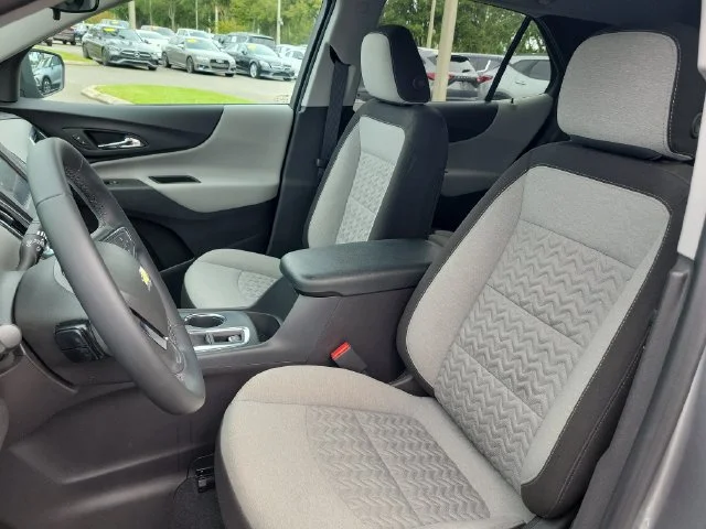 2024 Chevrolet Equinox LT - Photo 22