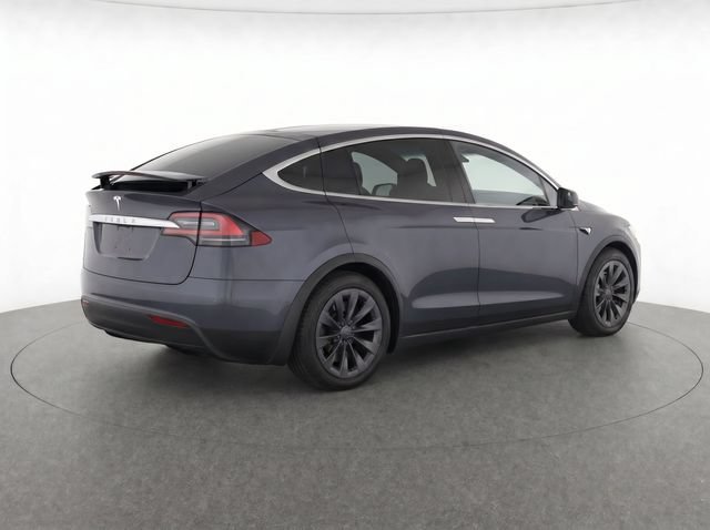 Used 2020 Silver Tesla Long Range image 4