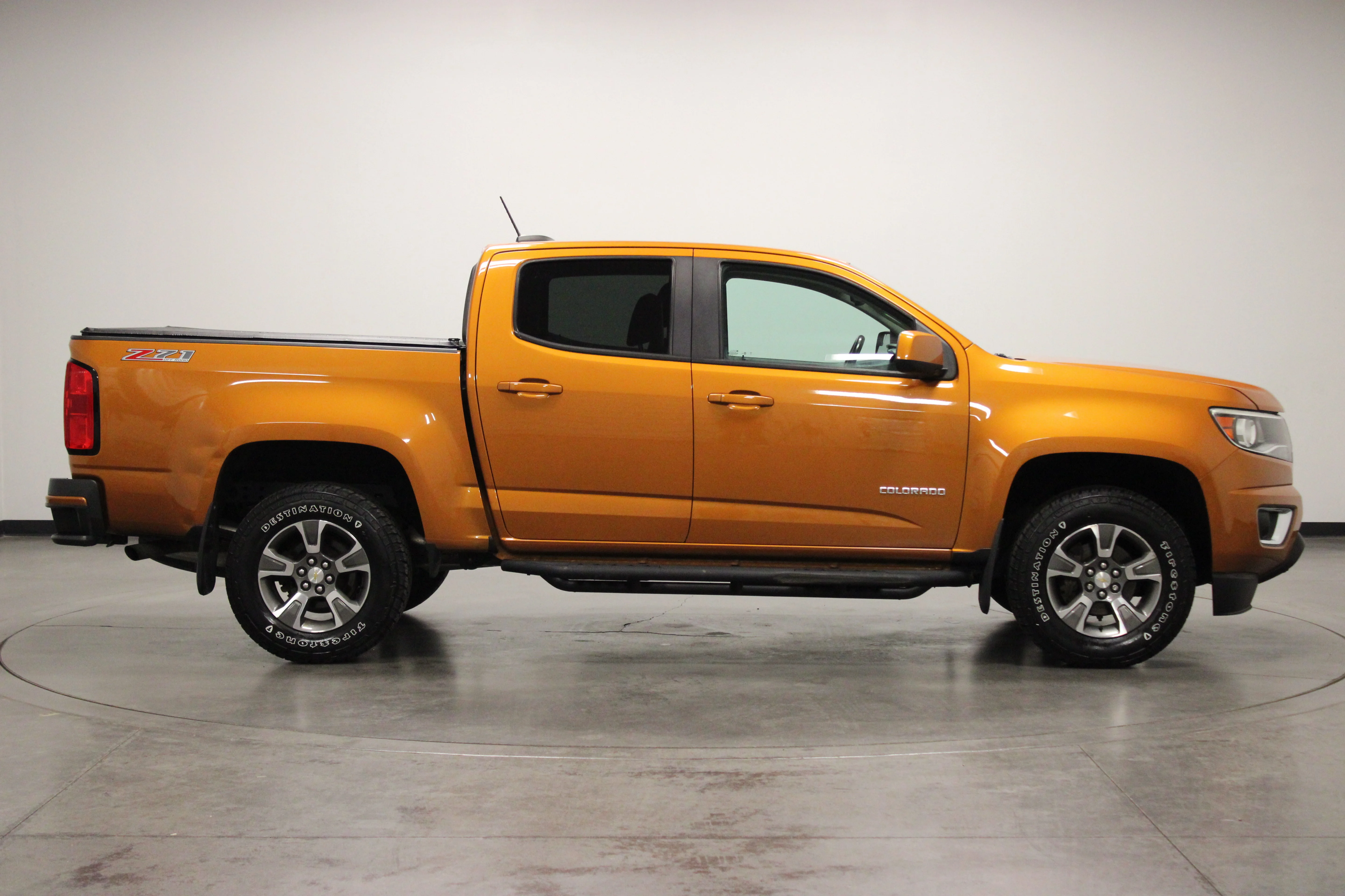 Used 2017 Burning Hot Metallic Chevrolet Z71 image 9