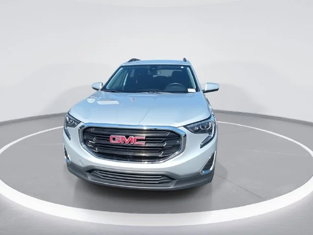 Used 2020 Silver GMC SLE image 3
