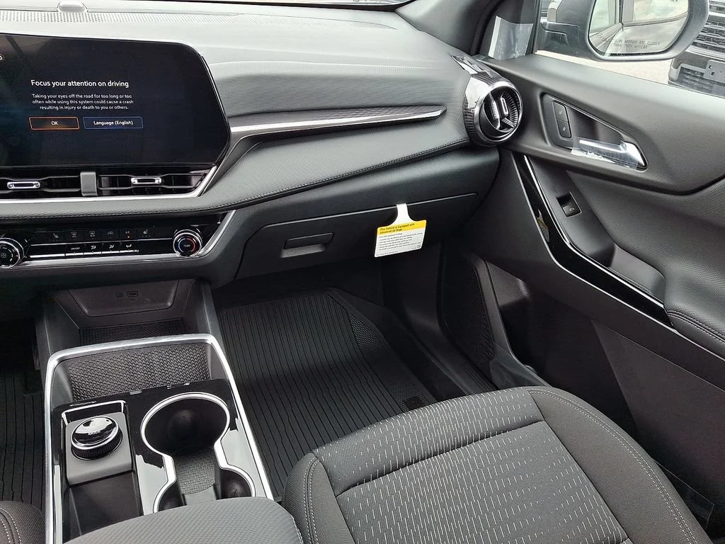 New 2026 Mosaic Black Metallic Chevrolet LT image 12